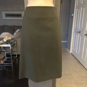 WORTH - Hunter Green Wool Skirt. NWOT Size 4